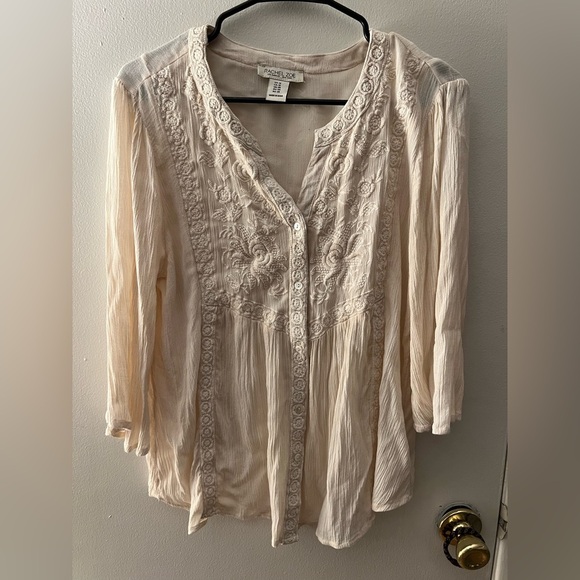 Rachel Zoe Cream 3/4 Sleeve Boho Ruffled Blouse, size 1X - Picture 3 of 8